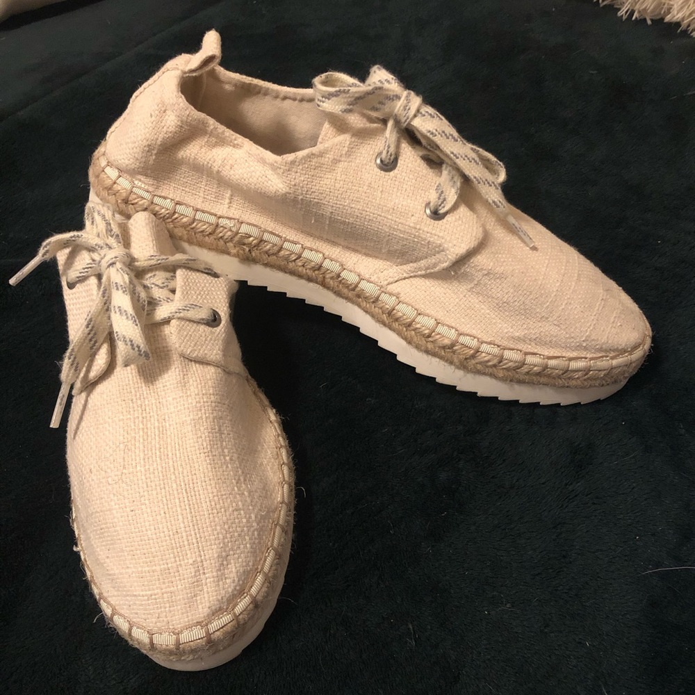 Universal Threads Shoes